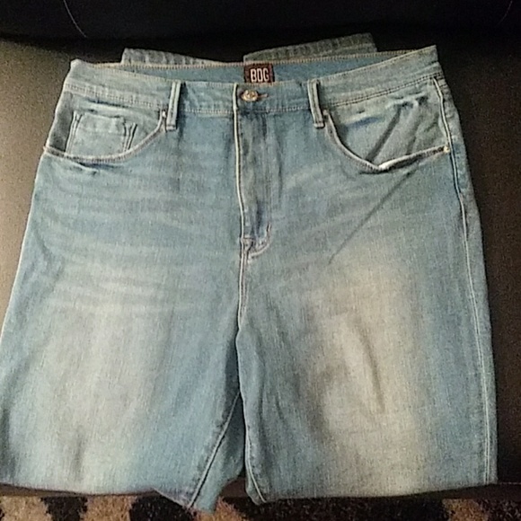 URBAN OUTFITTERS (HIGH RISE BDG JEANS) - Picture 2 of 6